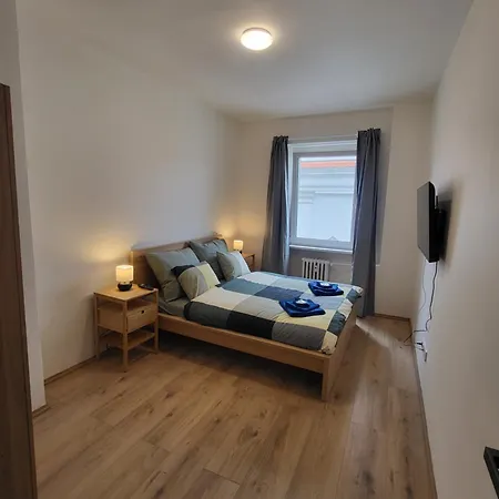 Apartment Center - Moderna Rimske Namesti Iv