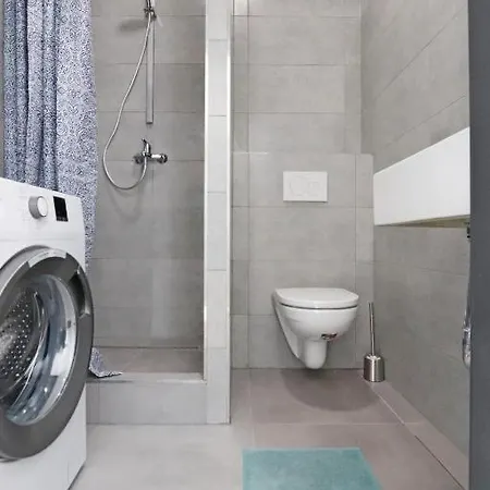 Center - Moderna Rimske Namesti Iv Apartmán *